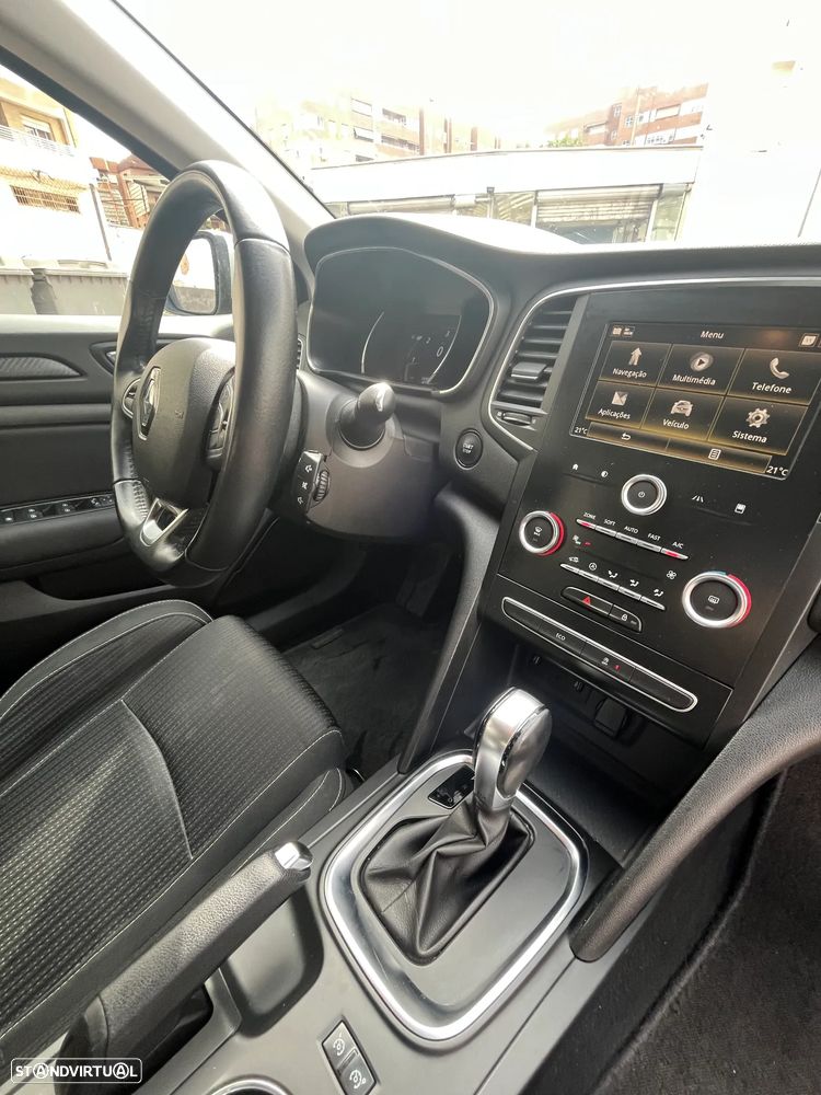 Renault Mégane - 10