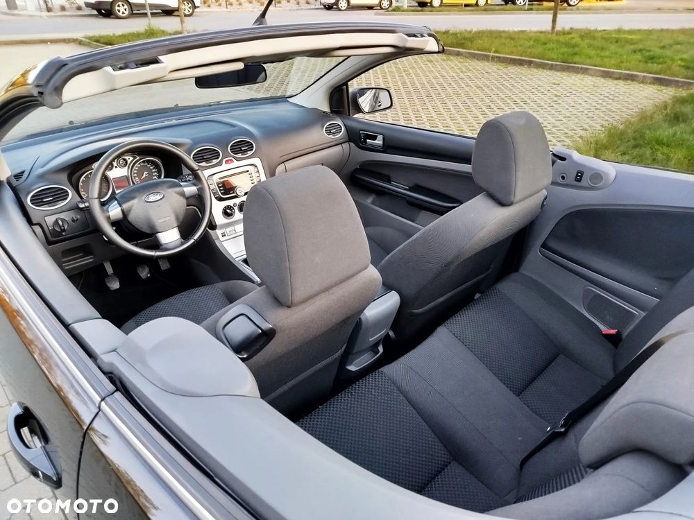 Ford Focus 2.0 16V Sport - 4