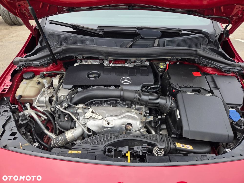 Mercedes-Benz Klasa B 220 4-Matic AMG Line 7G-DCT - 15