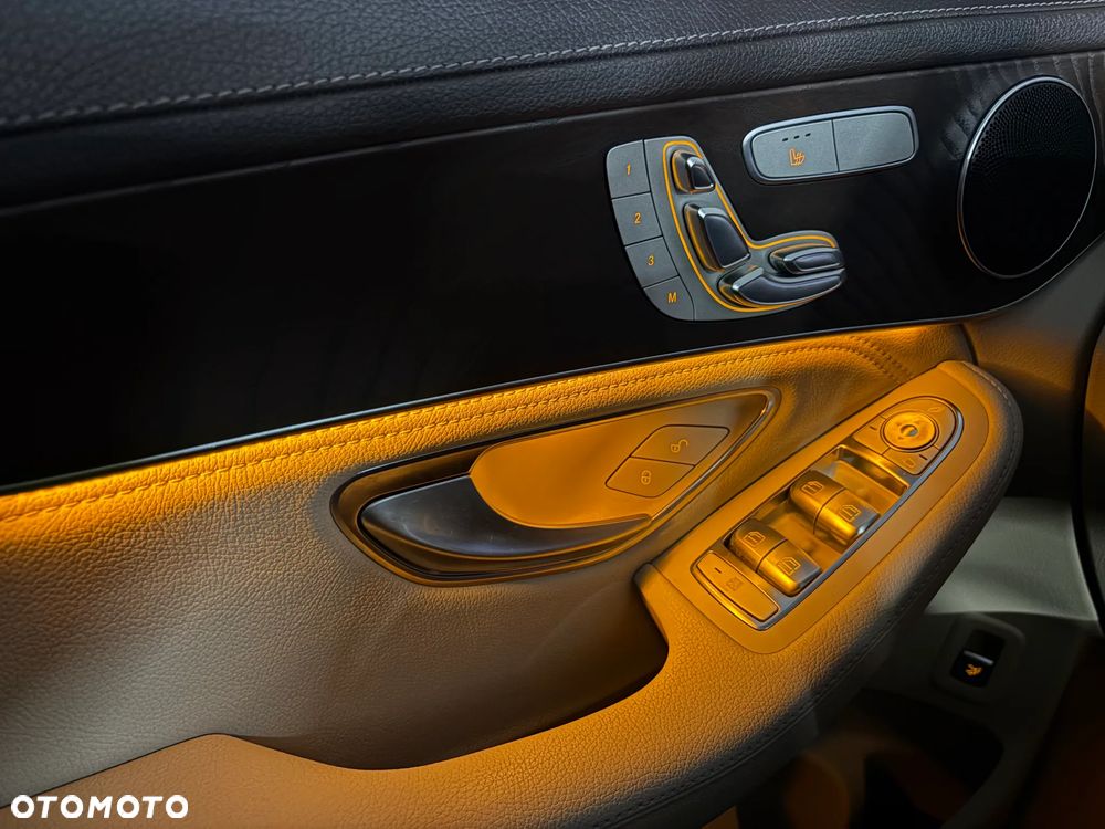 Mercedes-Benz GLC - 28