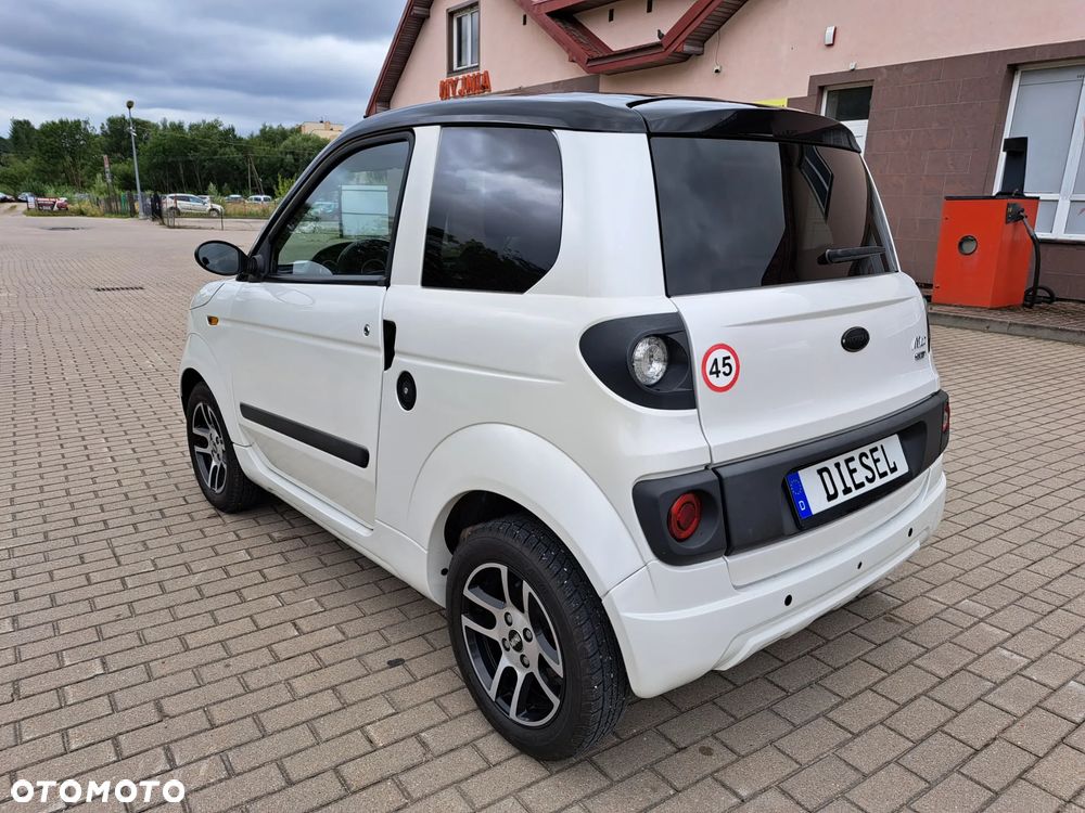 Microcar M.GO - 9