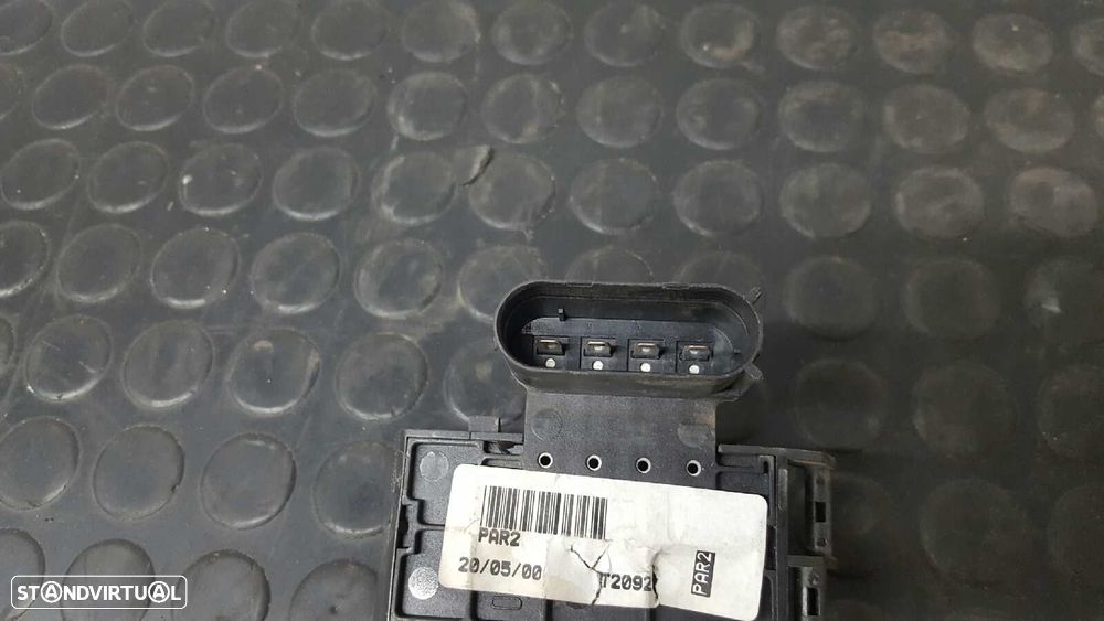 CAIXA DE RELÉS/ FUSÍVEIS VOLKSWAGEN POLO BERLINA (6N2) TRENDLINE - 3