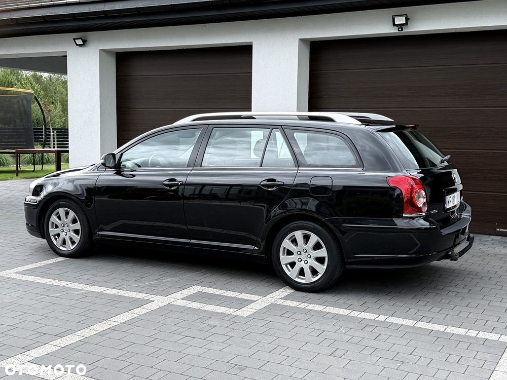 Toyota Avensis 1.8 VVT-i Combi - 4