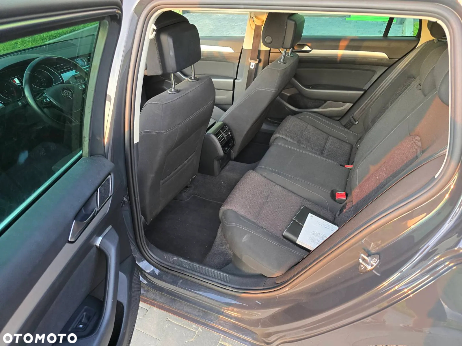Volkswagen Passat 2.0 TDI BMT Comfortline DSG - 11