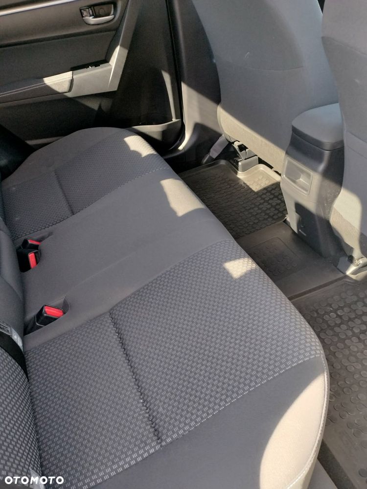 Toyota Corolla 1.6 Classic Plus - 6