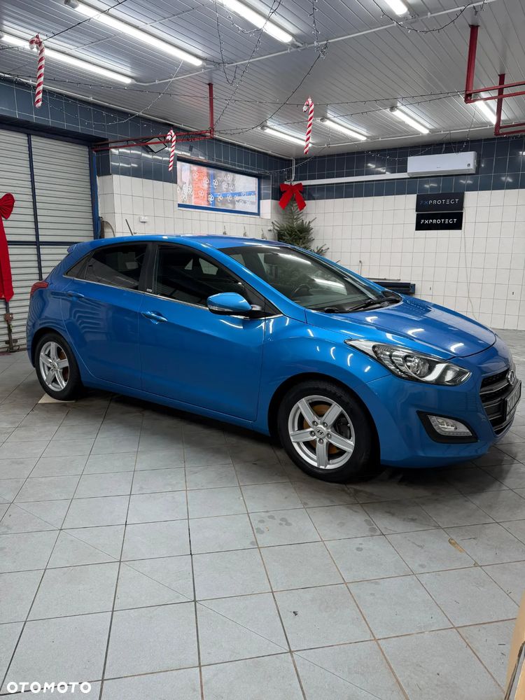 Hyundai i30 blue 1.6 GDI Passion - 2