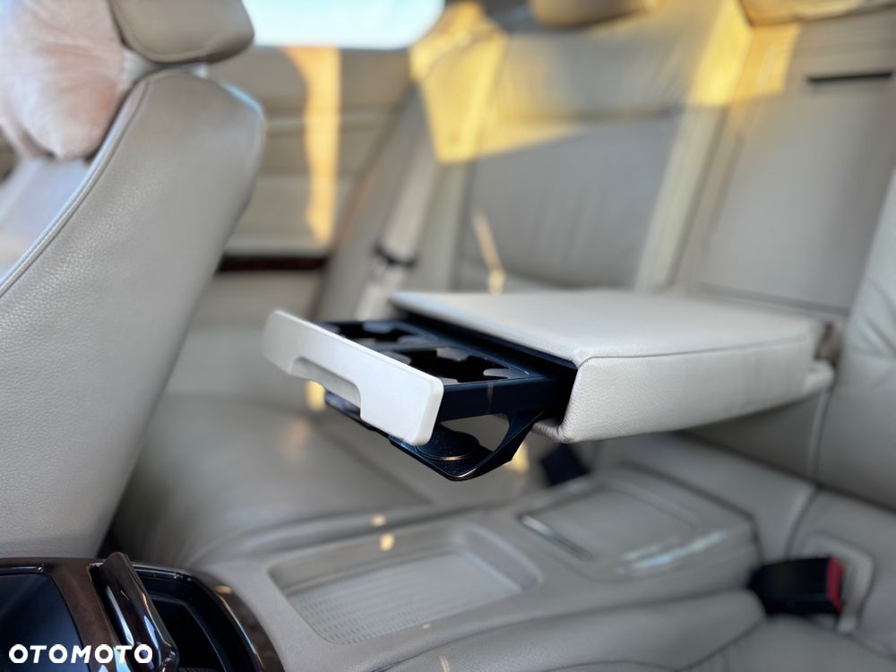 BMW Seria 3 325i - 30