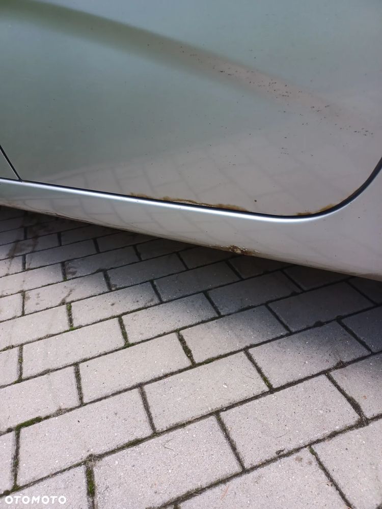 Chevrolet Aveo 1.2 16V Base - 10