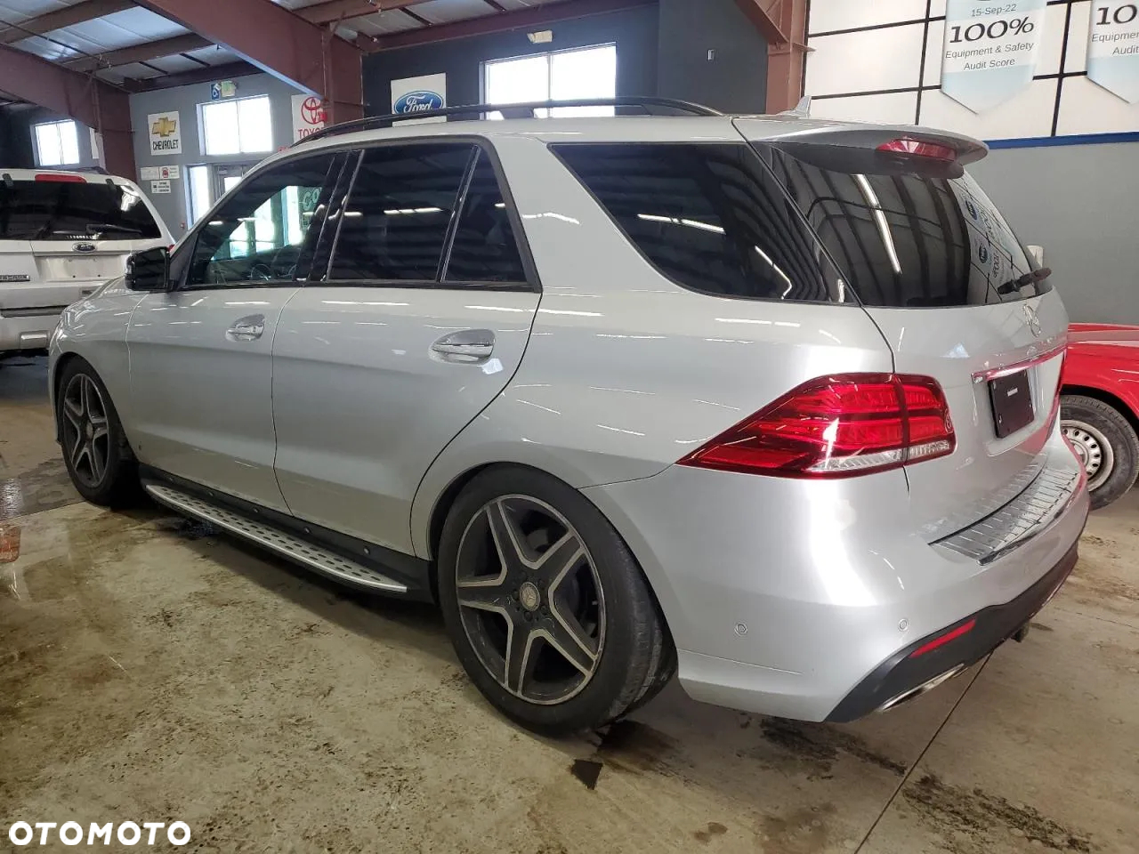 Mercedes-Benz GLE 400 4-Matic 9G-TRONIC - 4