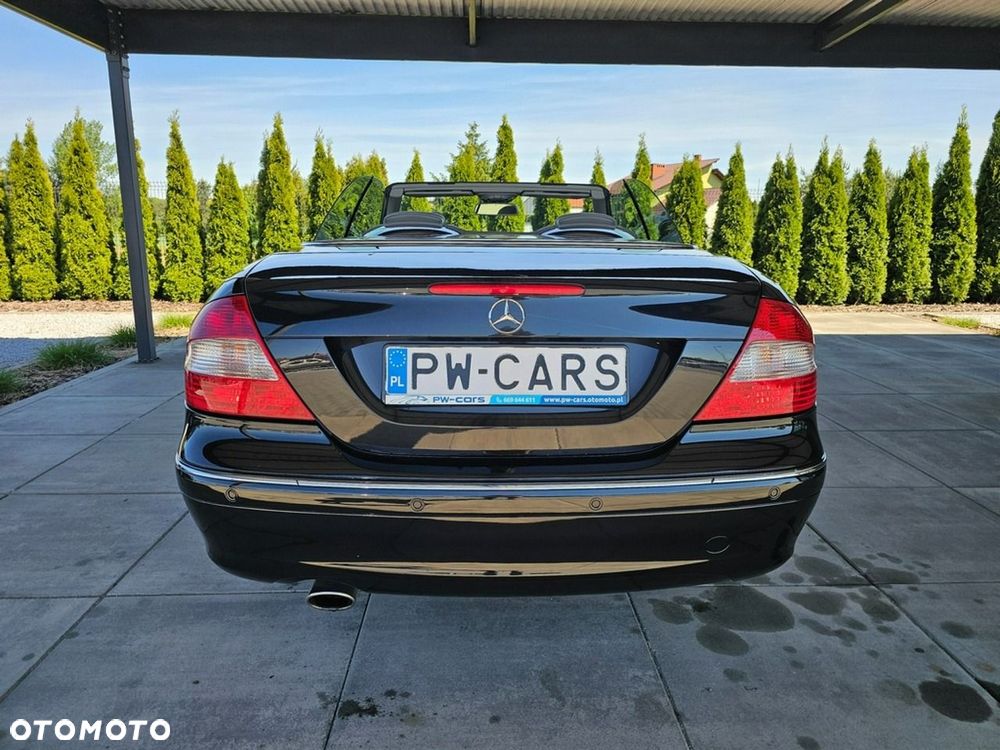 Mercedes-Benz CLK - 8
