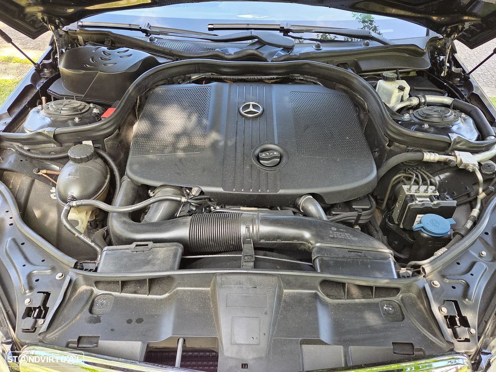 Mercedes-Benz E 250 CDi Avantgarde BlueEfficiency Auto. - 24