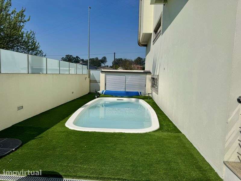 Moradia T3 Maia c/ Piscina Aquecida | Totalmente Equipada - Grande imagem: 4/11