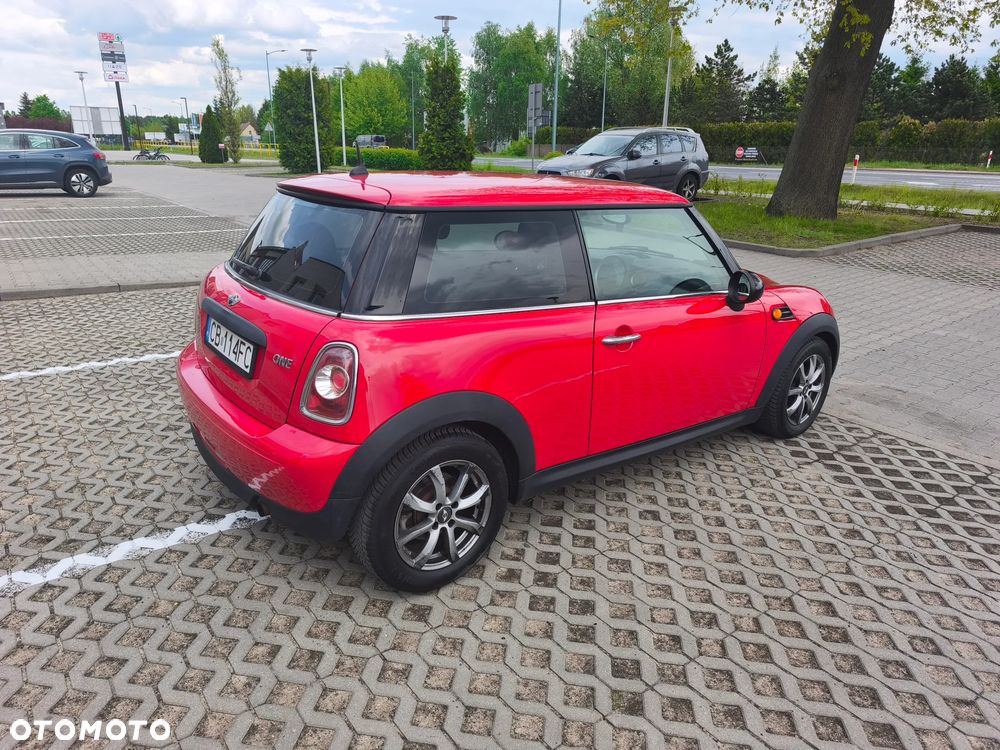 MINI ONE - 8