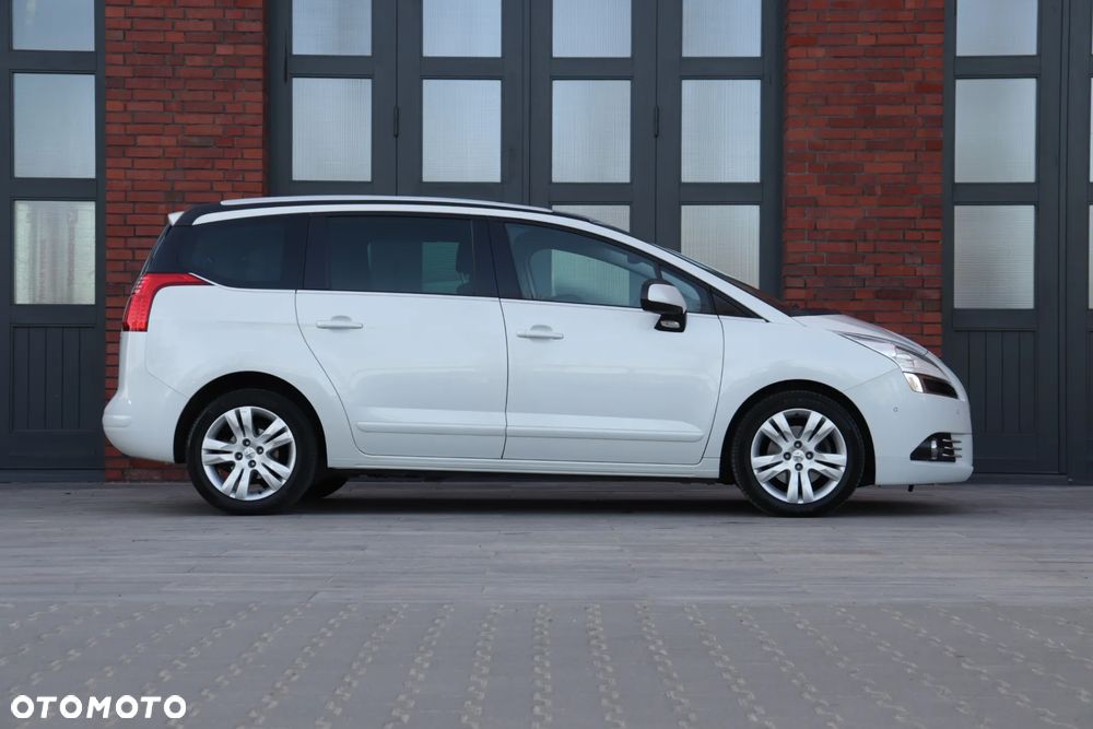 Peugeot 5008 HDI FAP 150 Allure - 10