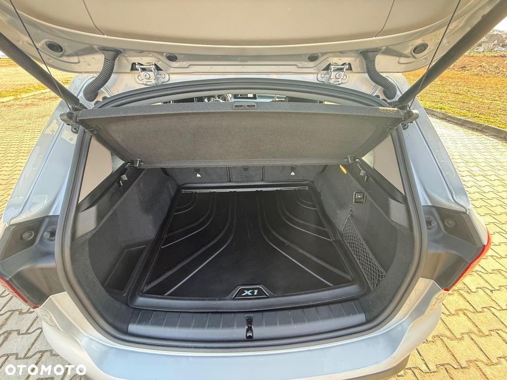 BMW X1 sDrive18d Business Edition - 15