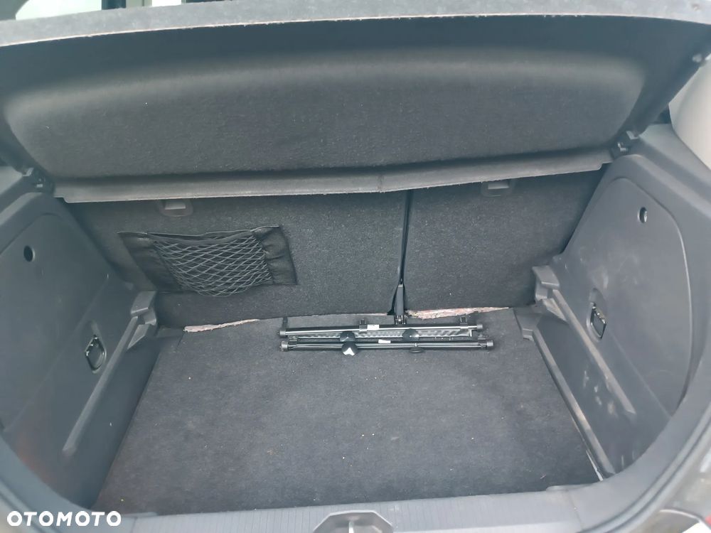 Opel Corsa 1.4 16V Cosmo - 5