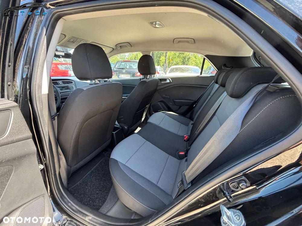 Hyundai i20 1.2 BlueDrive Classic + - 29