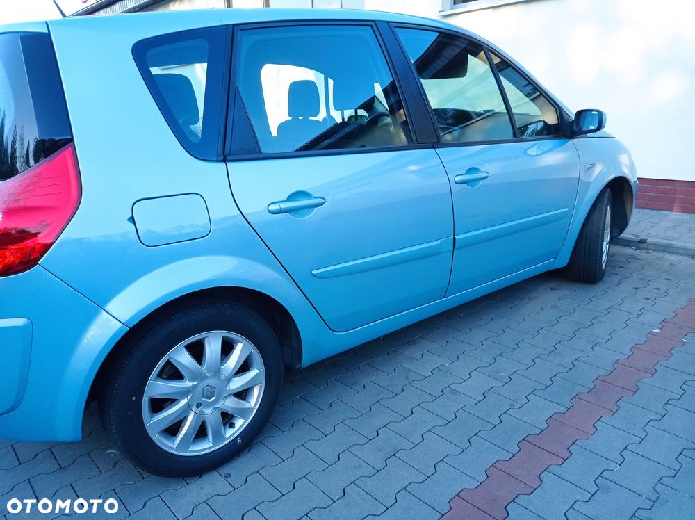 Renault Scenic 2.0 16V Privilege - 32