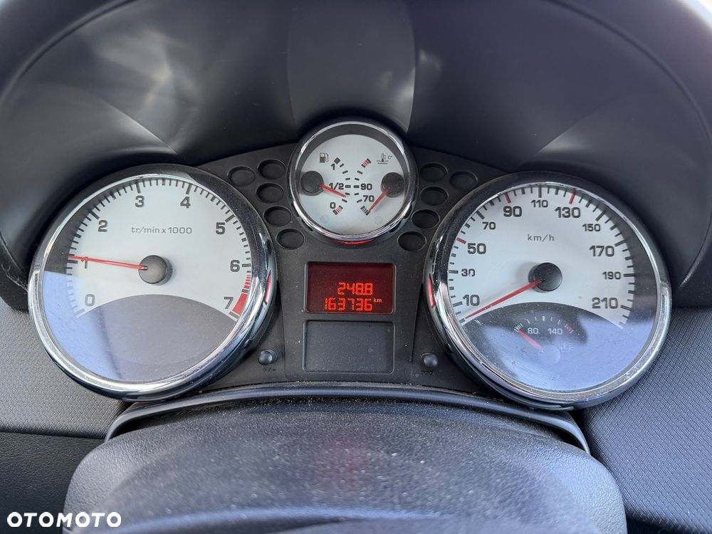 Peugeot 207 90 Sport - 11