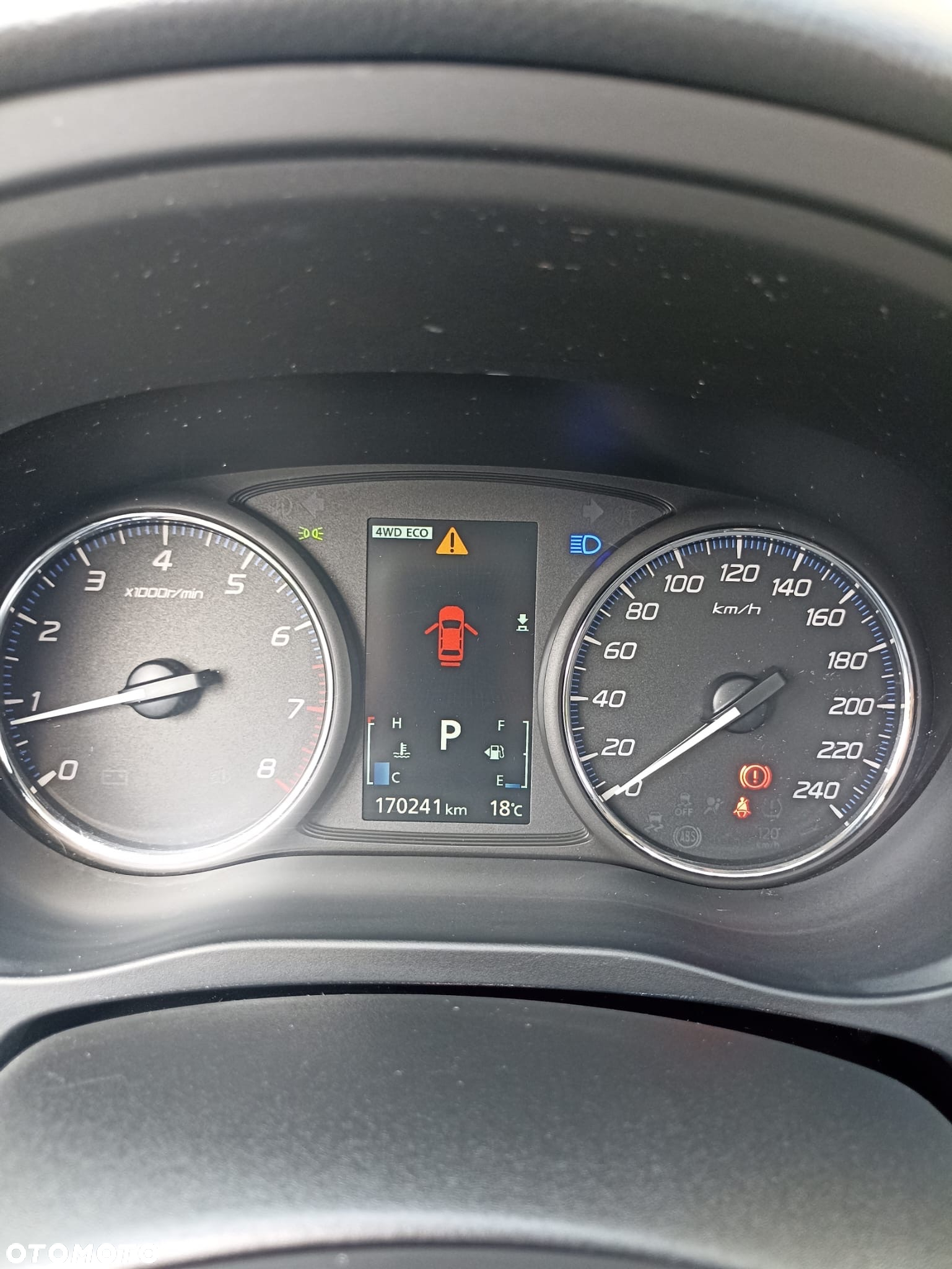 Mitsubishi Outlander - 11