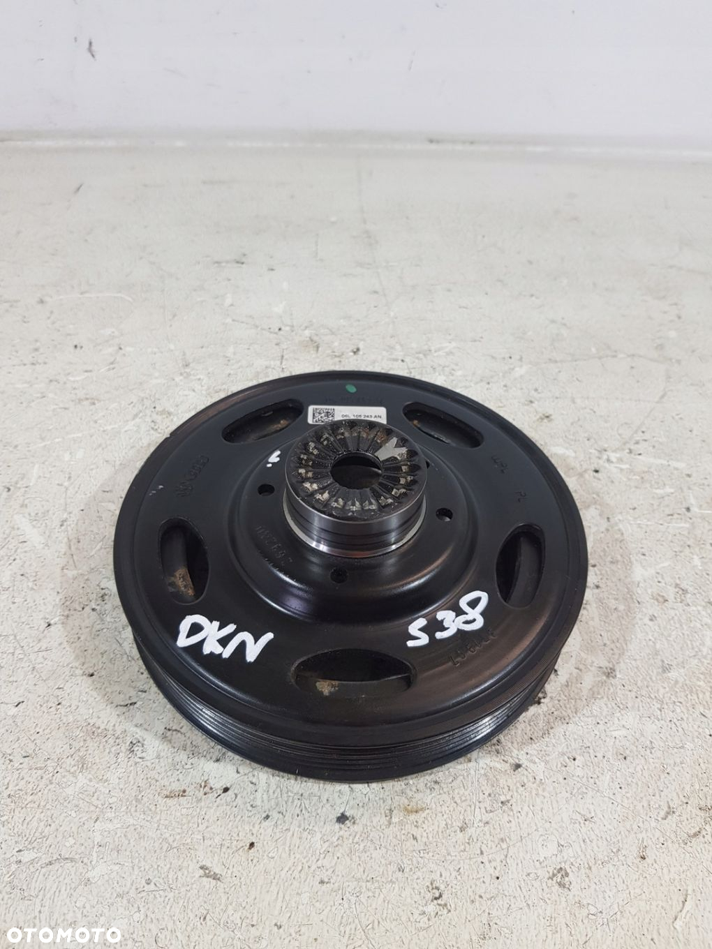 KOŁO PASOWE 06L105243AN AUDI A4 B9 A6 C8 PORSCHE MACAN 2.0 TFSI DKN - 2