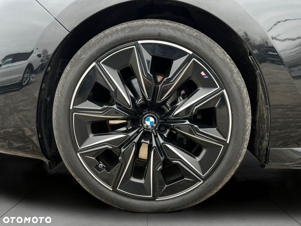 BMW Seria 7 - 10