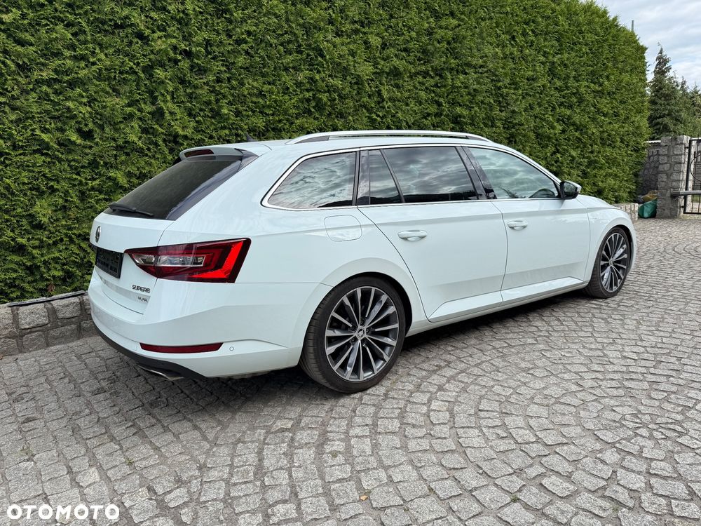 Skoda Superb 2.0 TSI 4x4 L&K DSG - 11