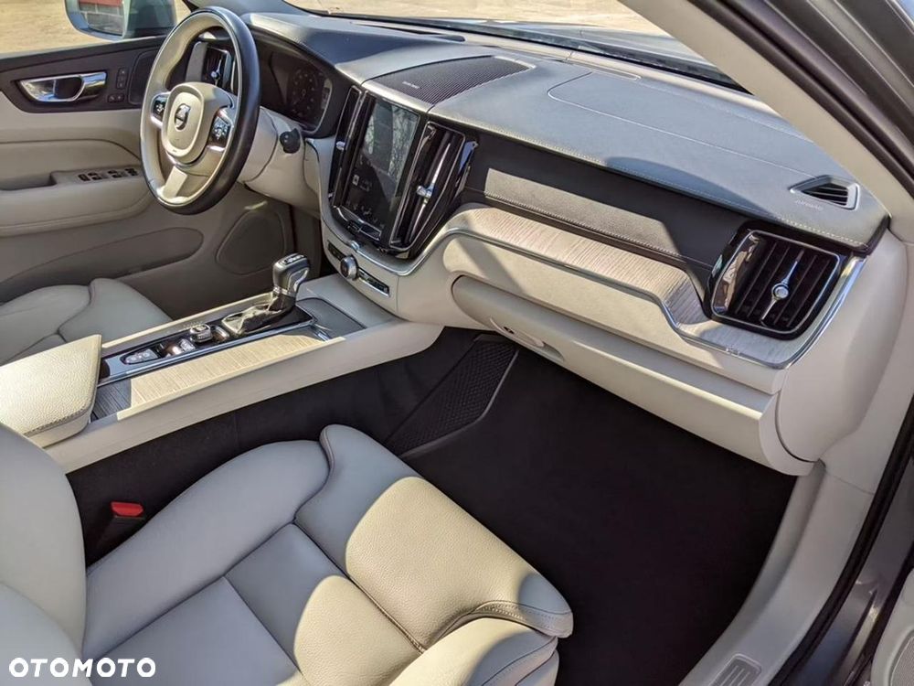 Volvo XC 60 T5 Inscription - 10