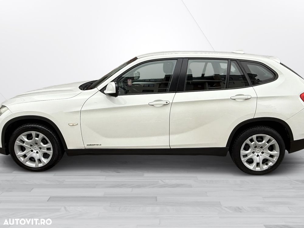 BMW X1 sDrive18d Sport Line - 7