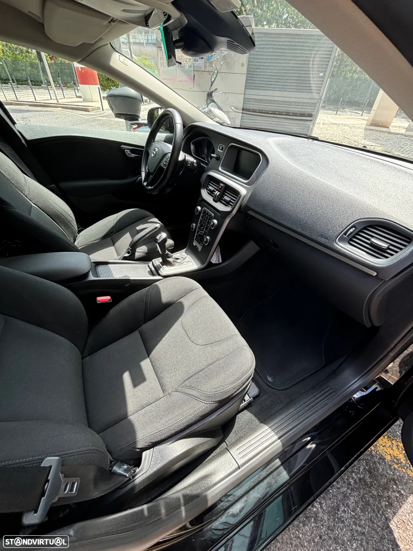 Volvo V40 2.0 D2 Kinetic Eco - 9