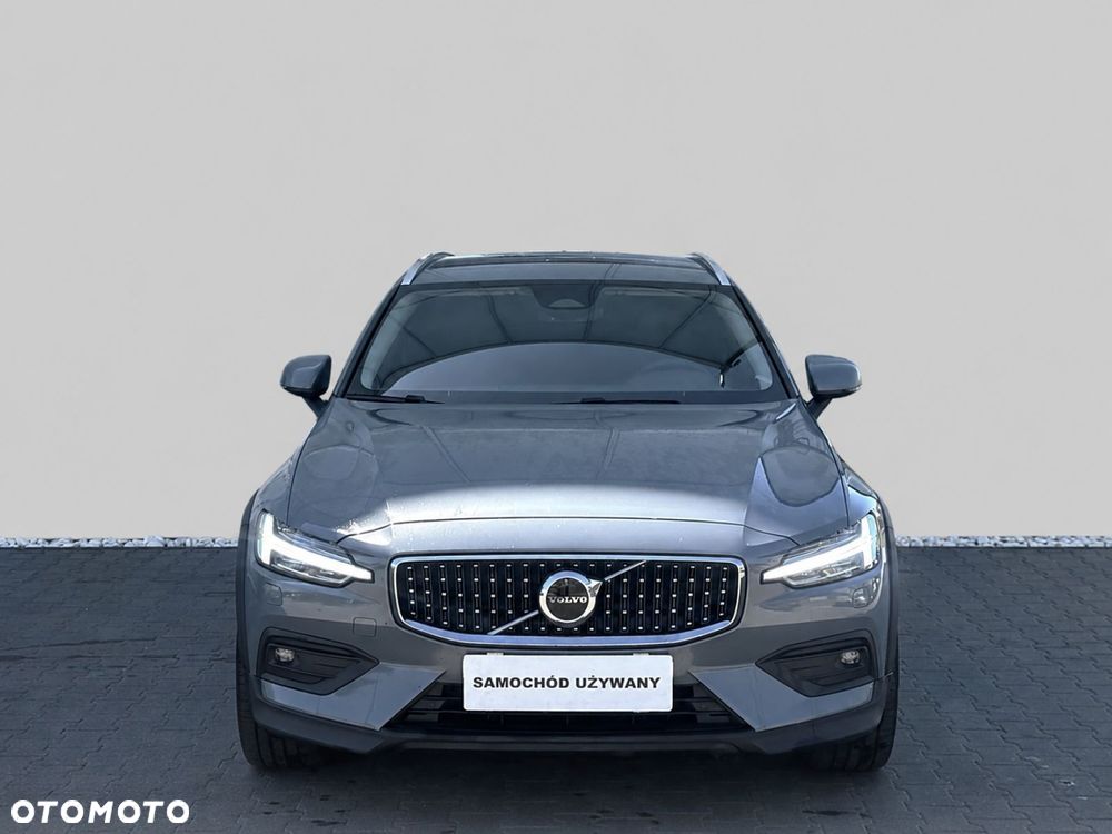 Volvo V60 Cross Country - 2