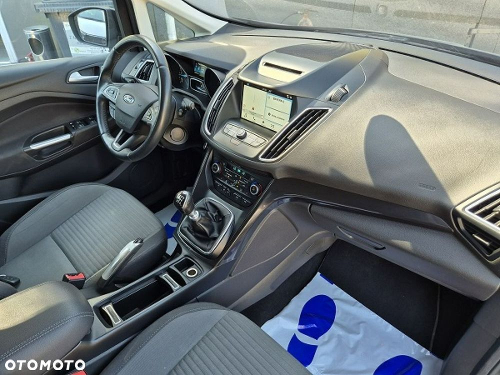 Ford Grand C-MAX - 21