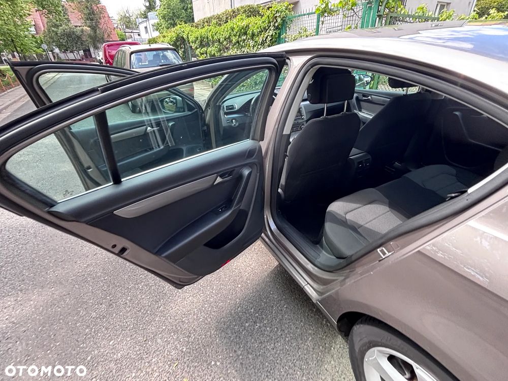 Volkswagen Passat 1.8 TSI Comfortline - 10
