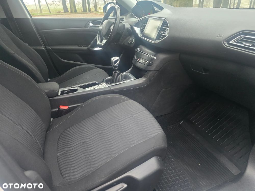 Peugeot 308 1.6 THP Allure - 14