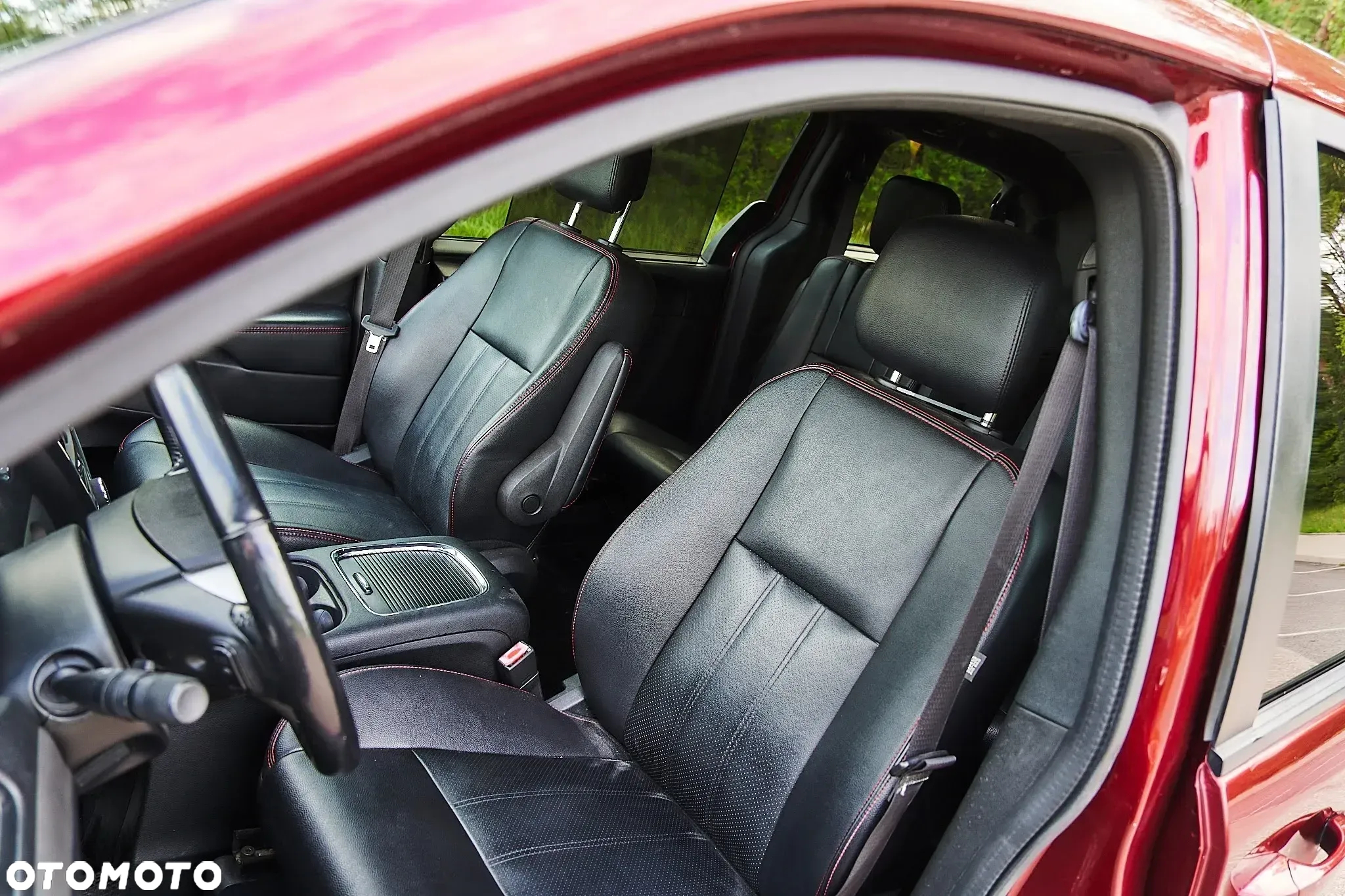 Dodge Grand Caravan - 23