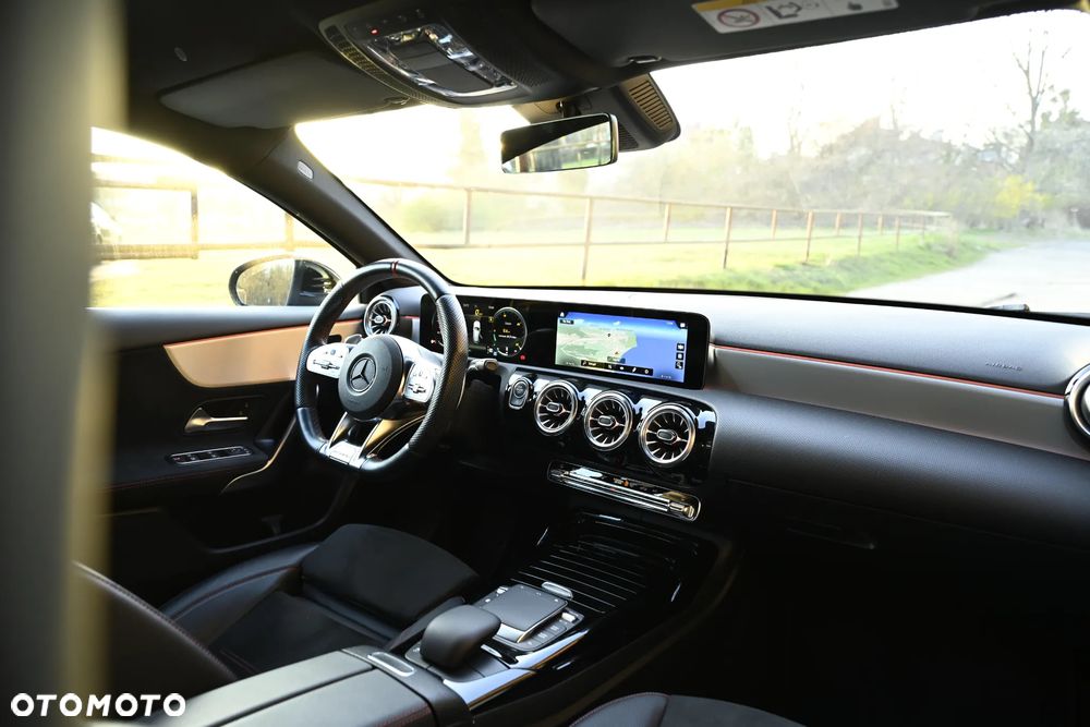 Mercedes-Benz Klasa A 35 AMG 4-Matic 7G-DCT - 13