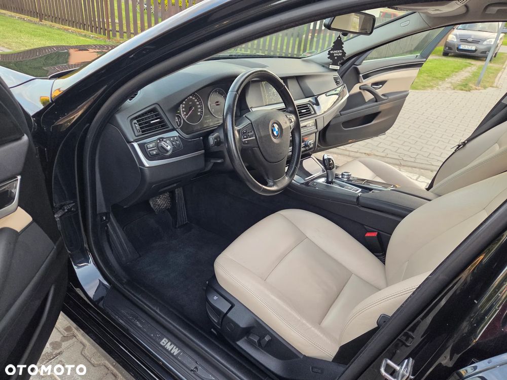 BMW Seria 5 520d - 26