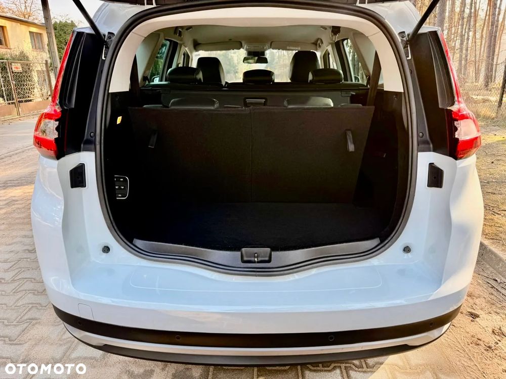 Renault Grand Scenic TCe 140 GPF EDC INTENS - 26