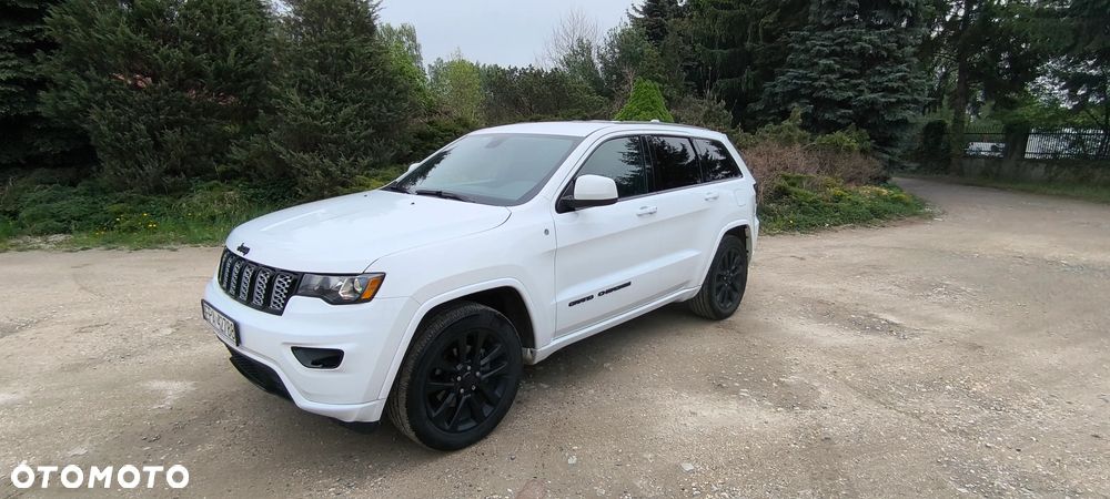 Jeep Grand Cherokee - 10