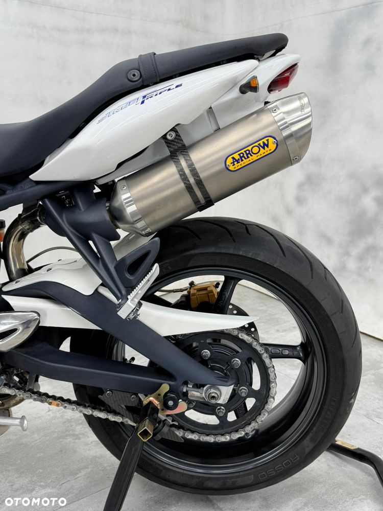 Triumph Street Triple - 18