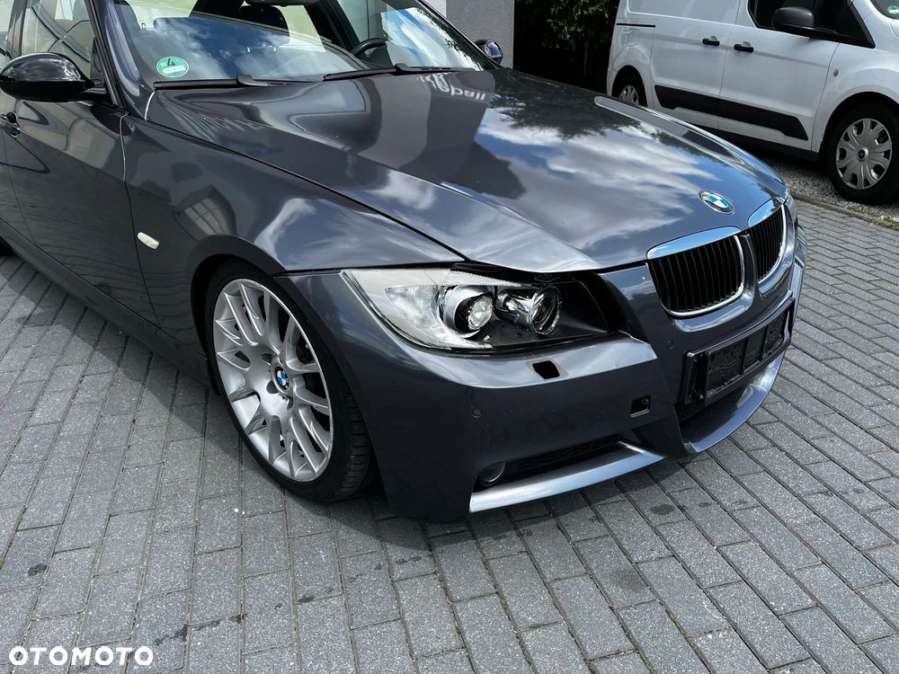 BMW Seria 3 320i - 4