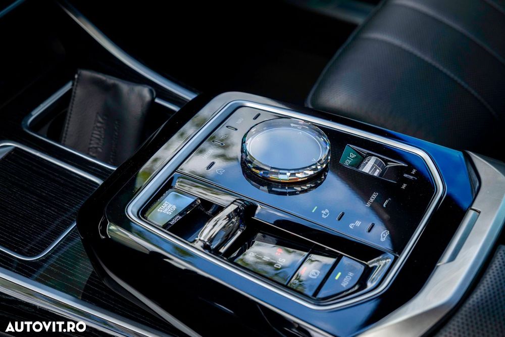 BMW Seria 7 - 11