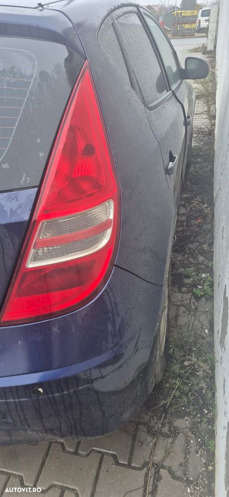 Hyundai i30 CW 1.6 CRDI VM Classic - 9