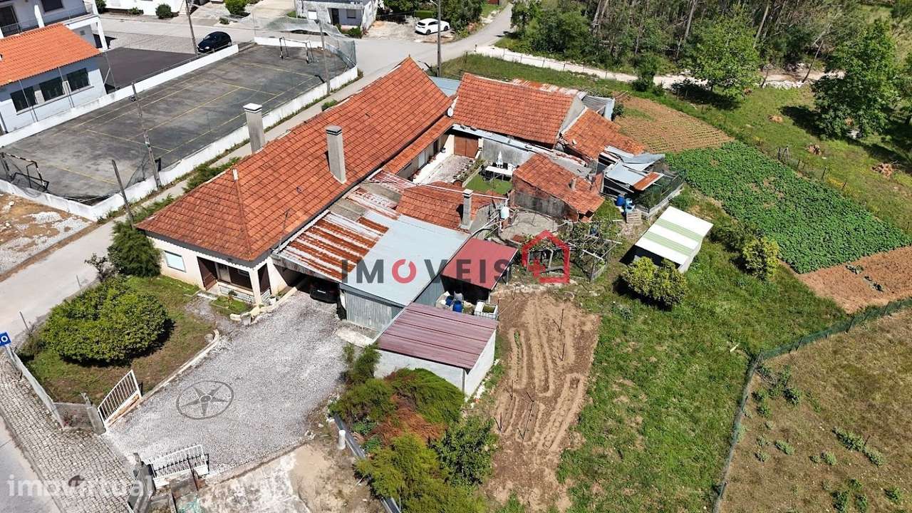 Moradia Isolada T5, com 4.000 m² de Terreno e Elevado Potencial de... - Grande imagem: 4/7
