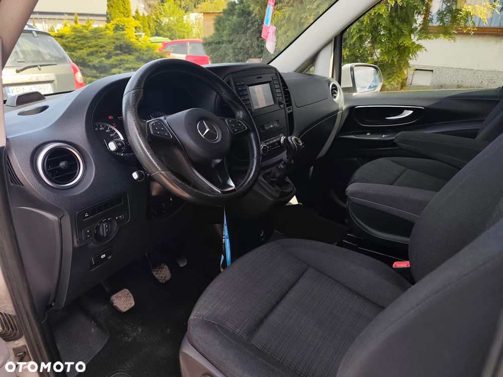 Mercedes-Benz Vito Mixto 447.701 - 8