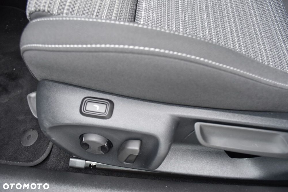 Skoda Superb 2.0 TDI SCR 4x4 Selection DSG - 30