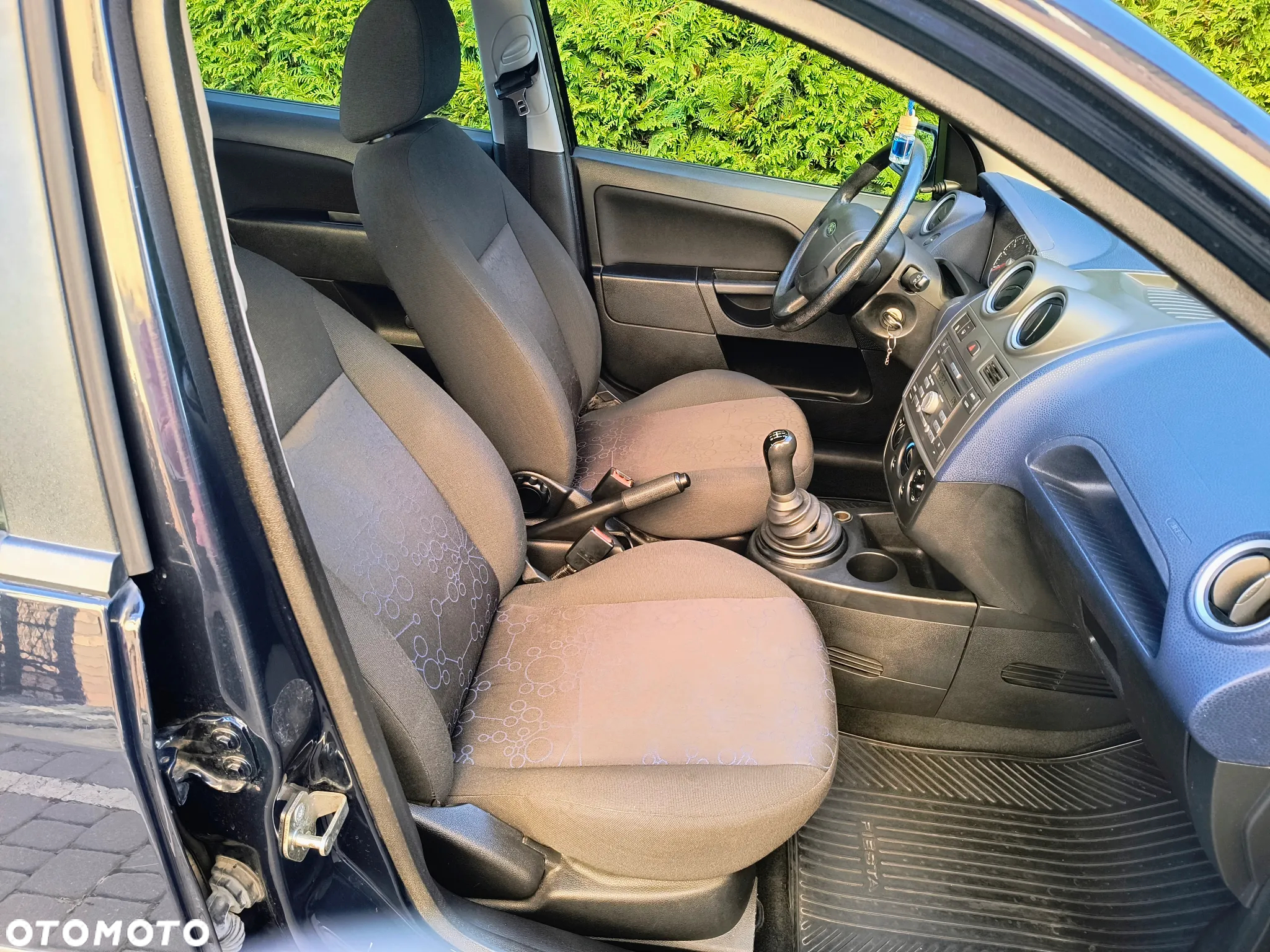 Ford Fiesta 1.3 - 10