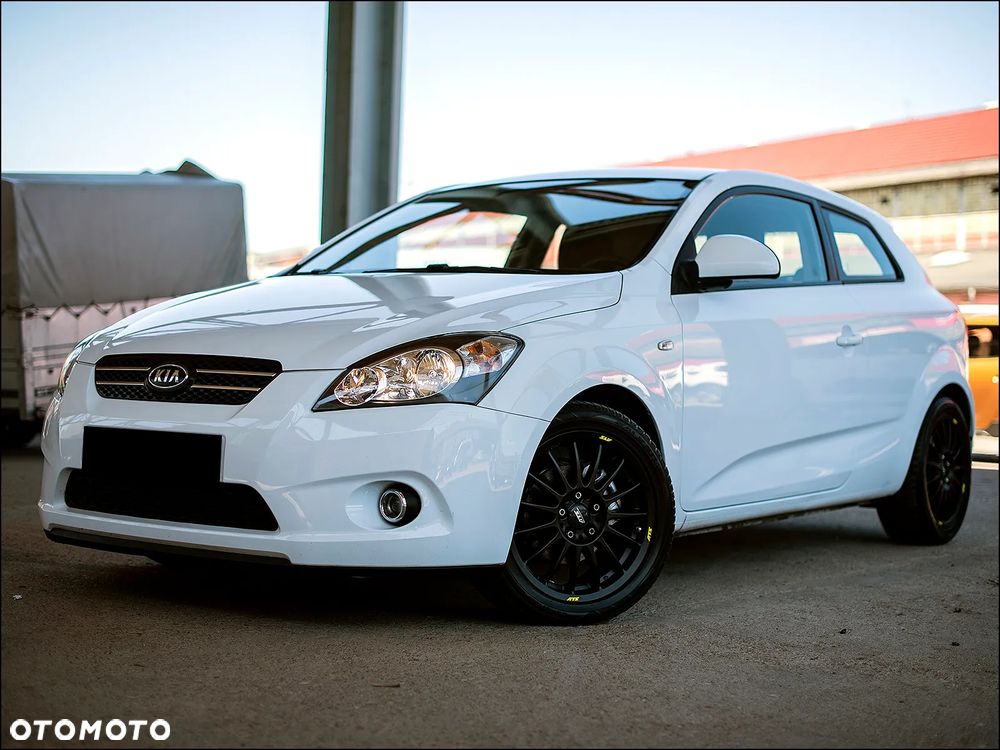 Kia ProCeed - 5