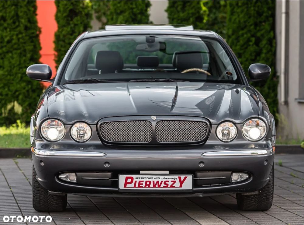 Jaguar XJR 4.2 - 6