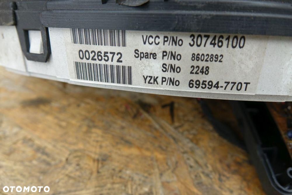 LICZNIK  PRĘDKOŚCIOMIERZ  VOLVO V70 S80 30746100 - 5